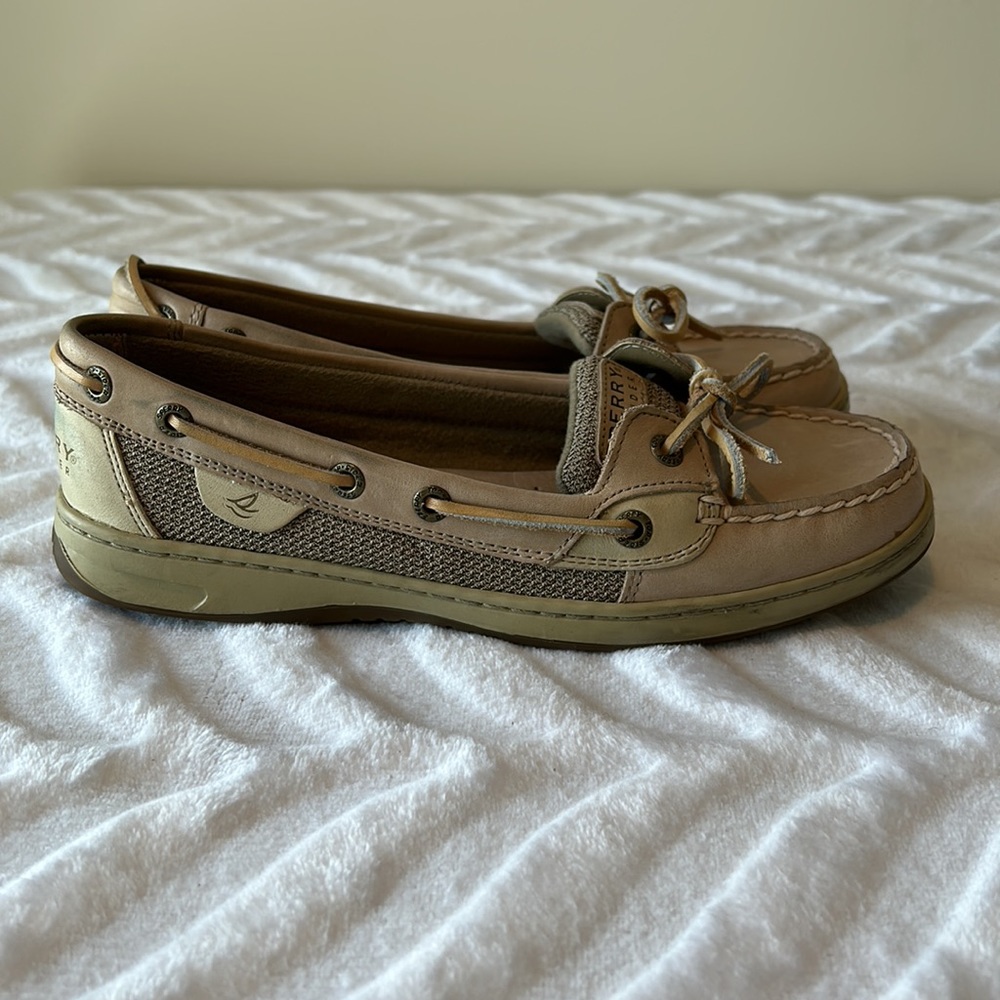 Sperry Shoes - Picture 3 of 9